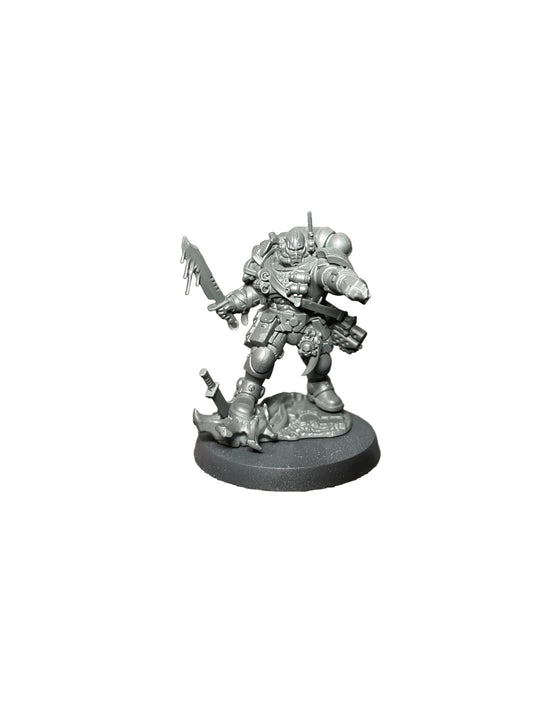 Warhammer 40K Space Marines Primaris Lieutenant in Phobos Armour Leviathan