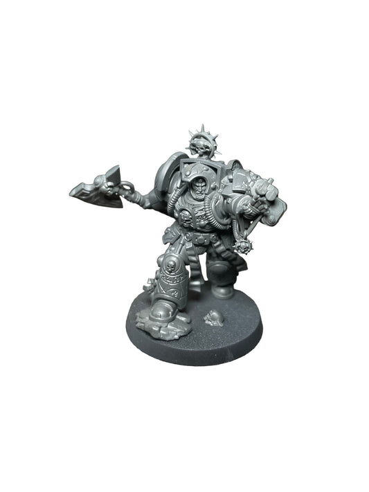 Warhammer 40K Space Marine Librarian in Terminator Armour