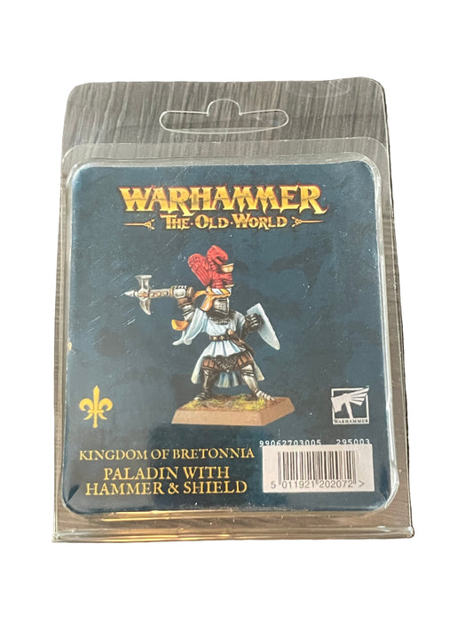 Warhammer Old World Bretonnia Paladin with Hammer and Shield
