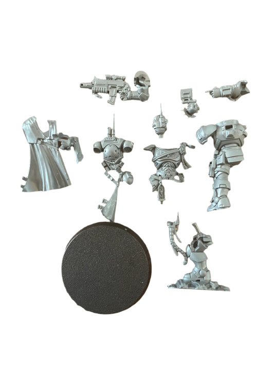 Warhammer 40K Space Marine Primaris Captain in Phobos Armour